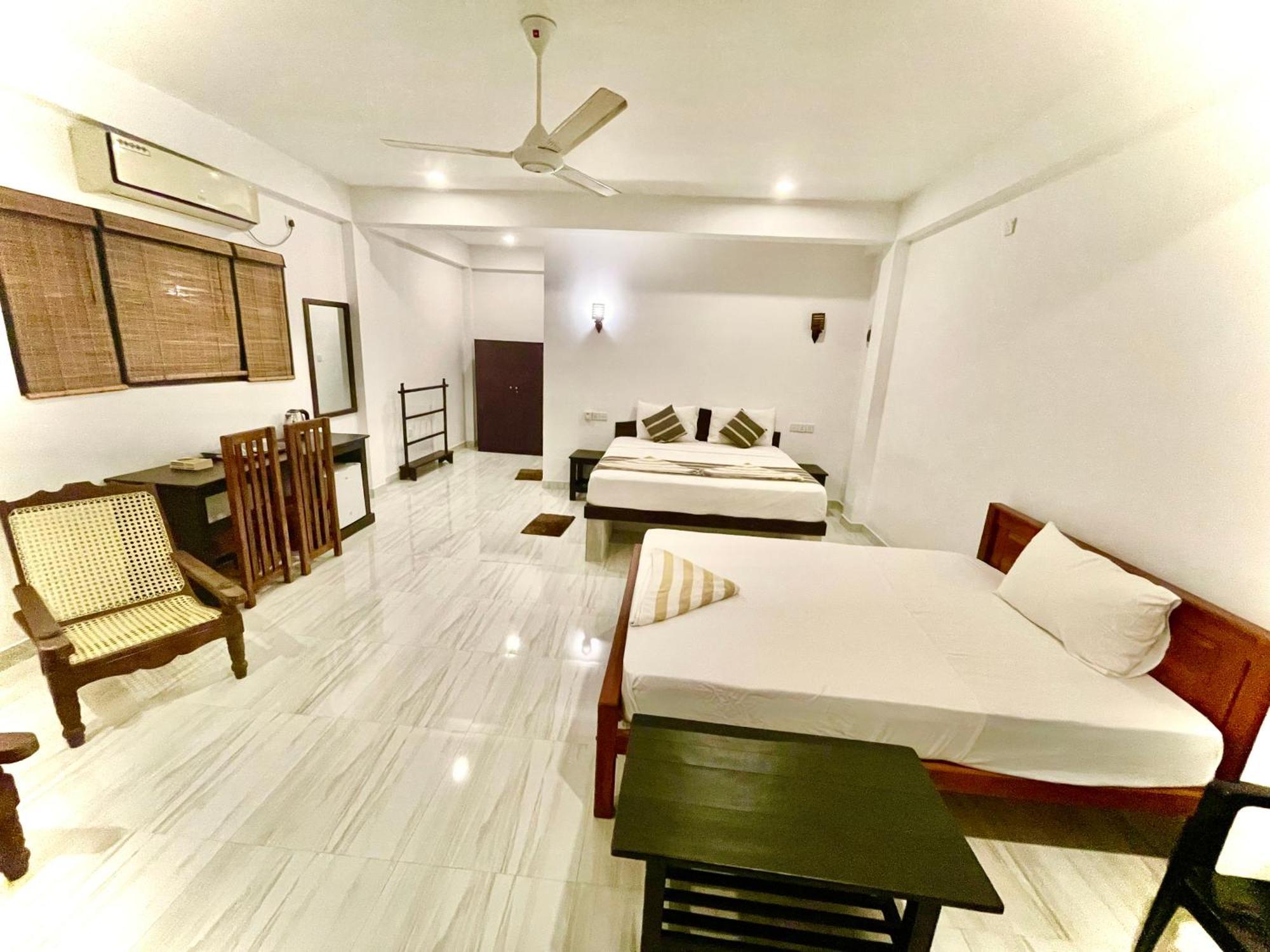 Ashansa Lagoon Resort Tangalle Exterior photo
