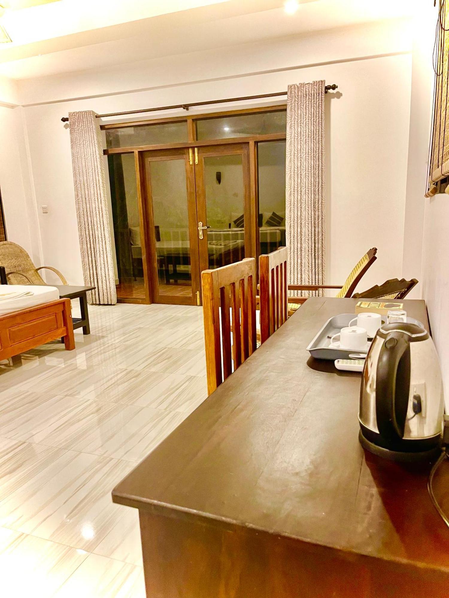 Ashansa Lagoon Resort Tangalle Exterior photo