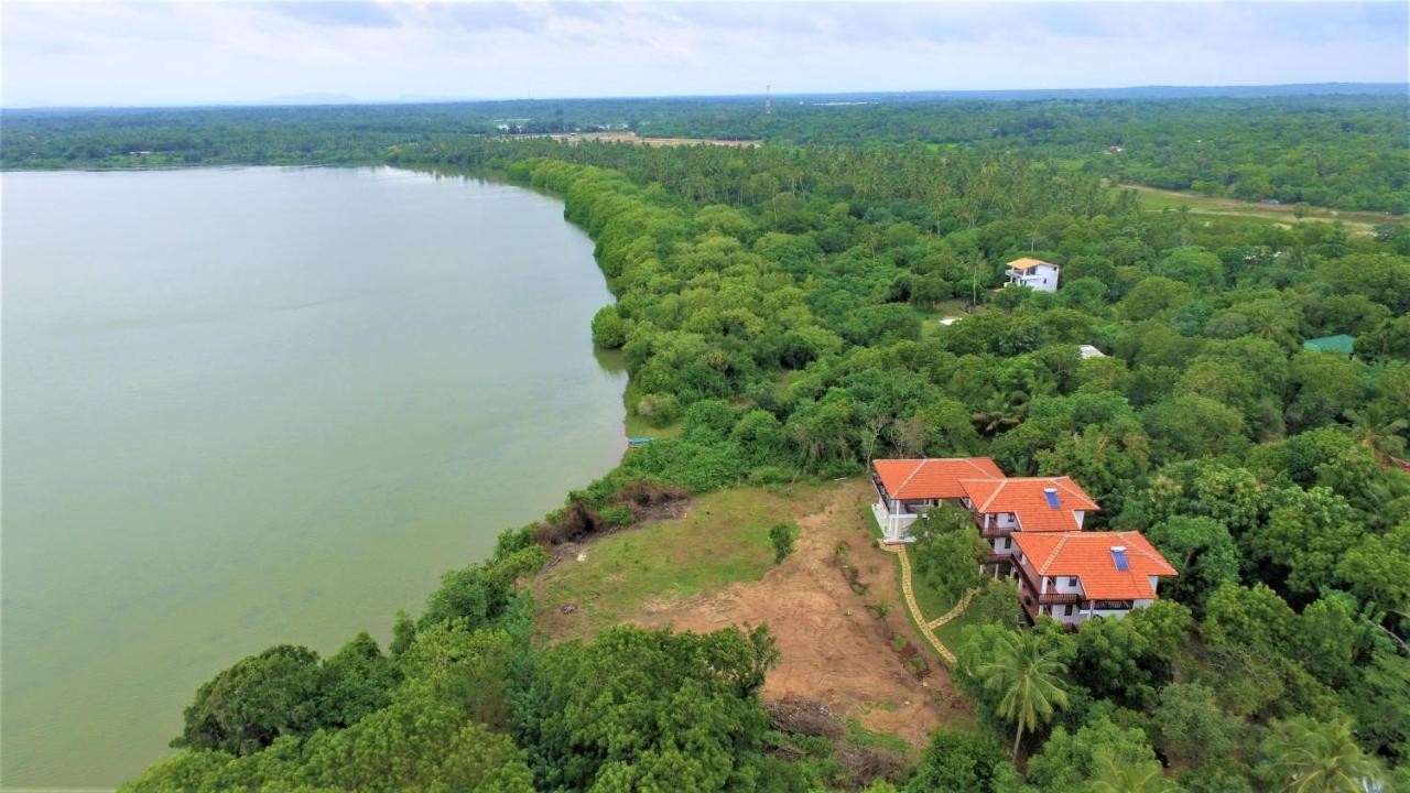 Ashansa Lagoon Resort Tangalle Exterior photo