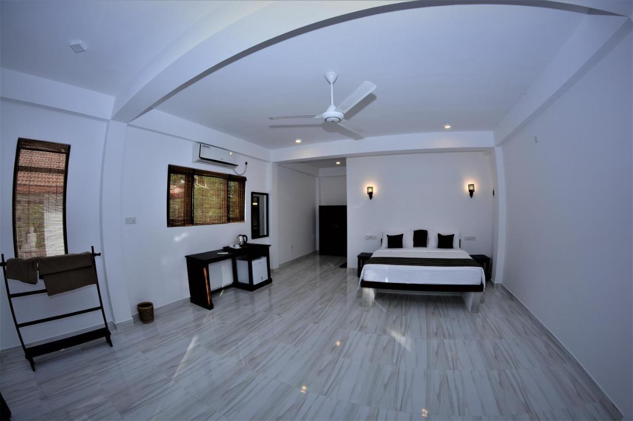 Ashansa Lagoon Resort Tangalle Exterior photo