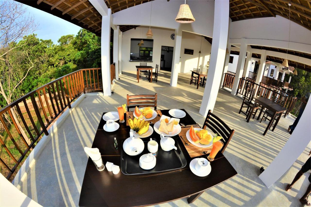 Ashansa Lagoon Resort Tangalle Exterior photo