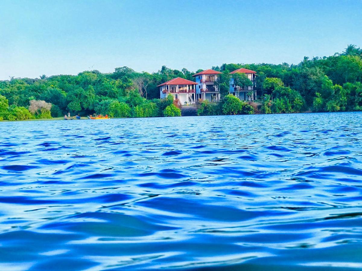 Ashansa Lagoon Resort Tangalle Exterior photo